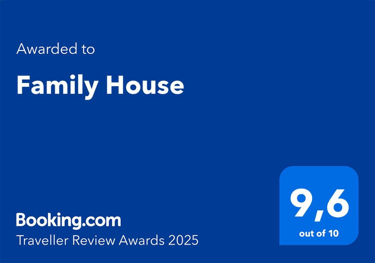 莫济列Family House别墅 外观 照片